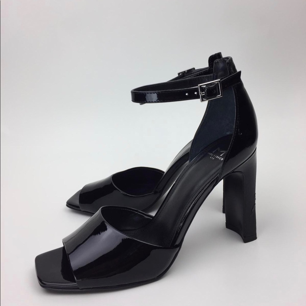 Marc Fisher LTD Harlin Ankle Strap Sandal … - Picture 3 of 8